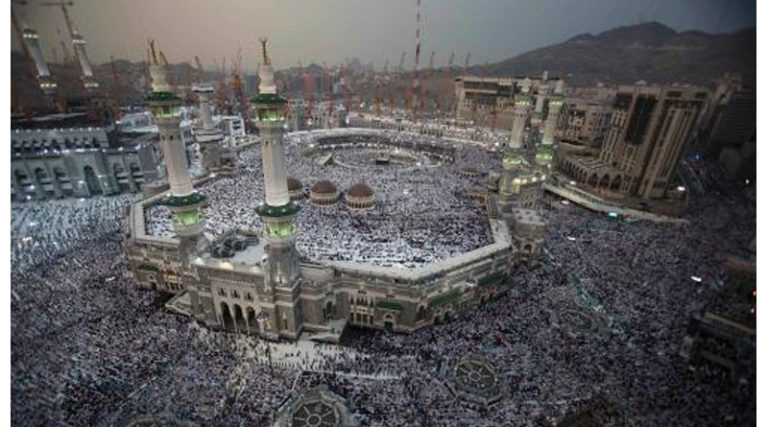 1.5 Million Muslims Crowd Mecca Ahead of Hajj, but with Iranians Absent ...